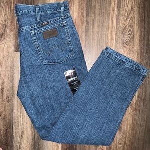 NWT! MEN'S WRANGLER® PBR® RELAXED FIT JEAN
